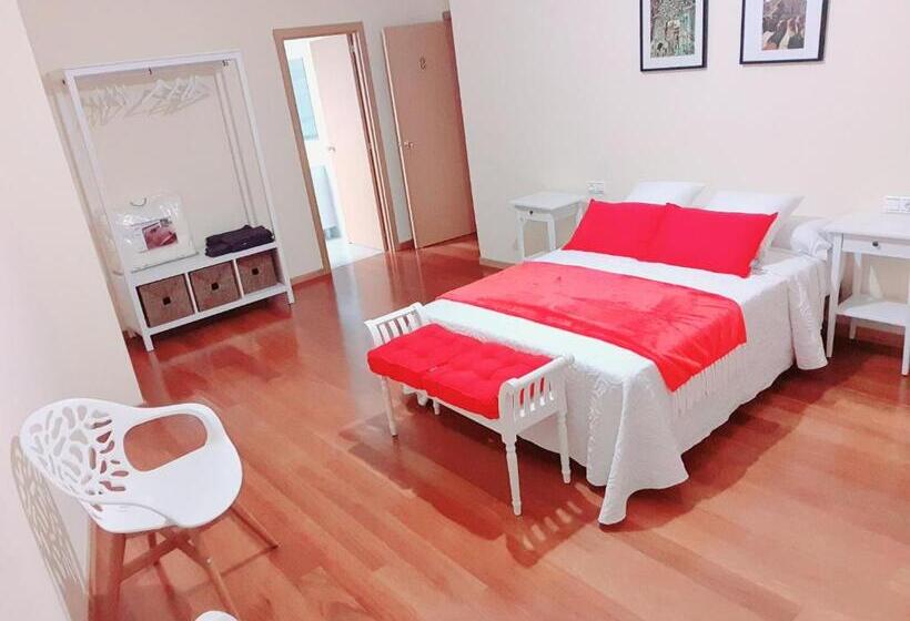 غرفة قياسية, Estrella Do Camiño