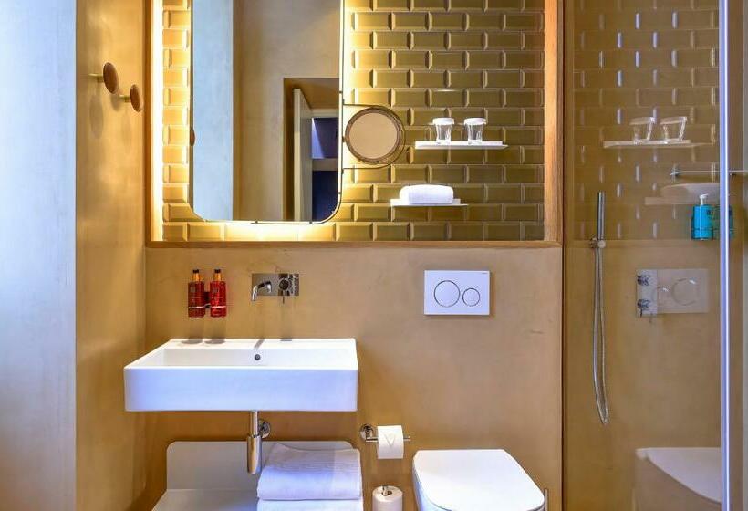 اتاق خانوادگی, My Story Hotel Figueira