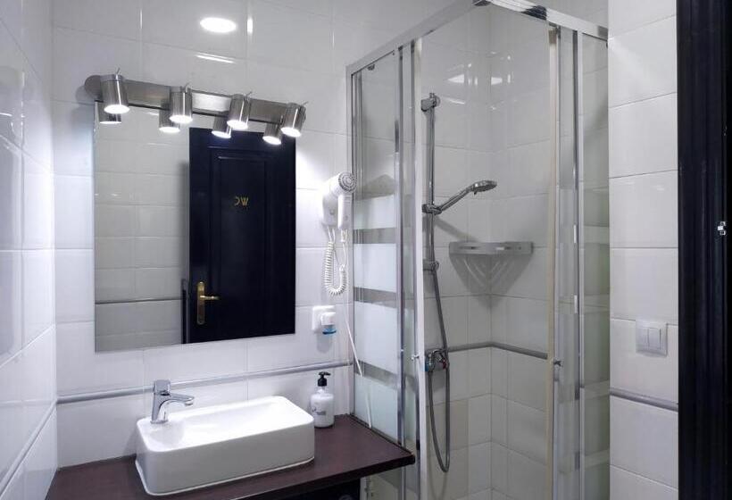Номер Basic, Flats Friends Plaza De La Reina