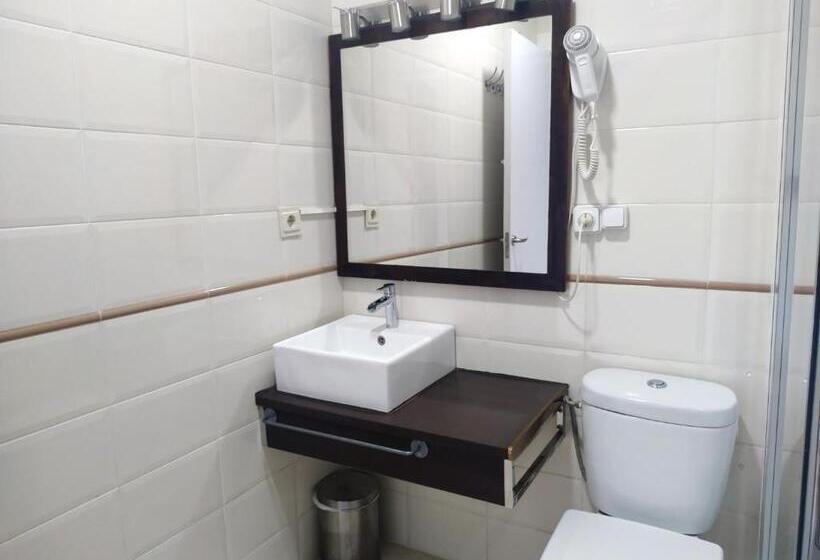 غرفة قياسية ذات إطلالة, Flats Friends Plaza De La Reina