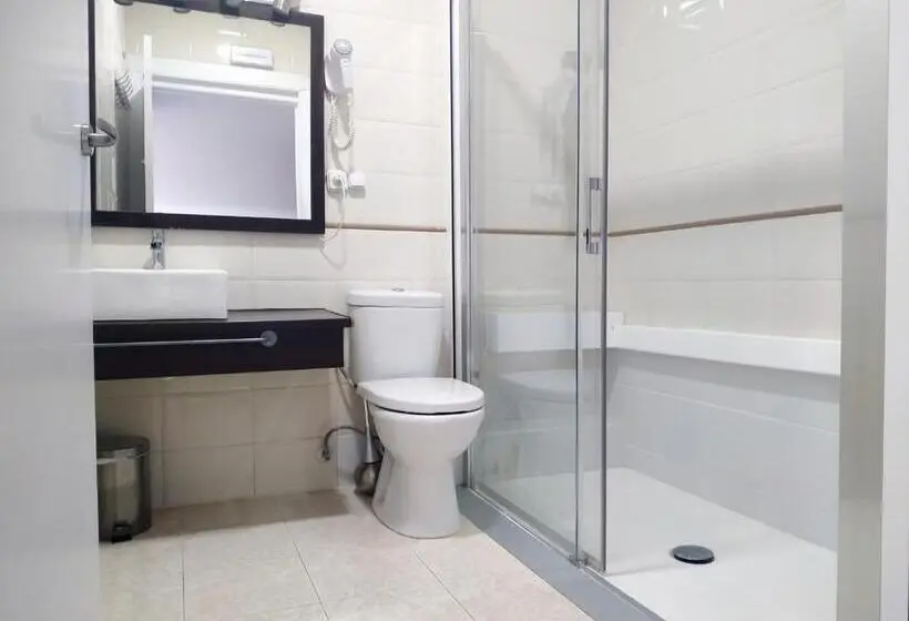 اتاق استاندارد با چشم‌انداز, Flats Friends Plaza De La Reina