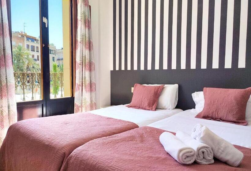 غرفة قياسية ذات إطلالة, Flats Friends Plaza De La Reina