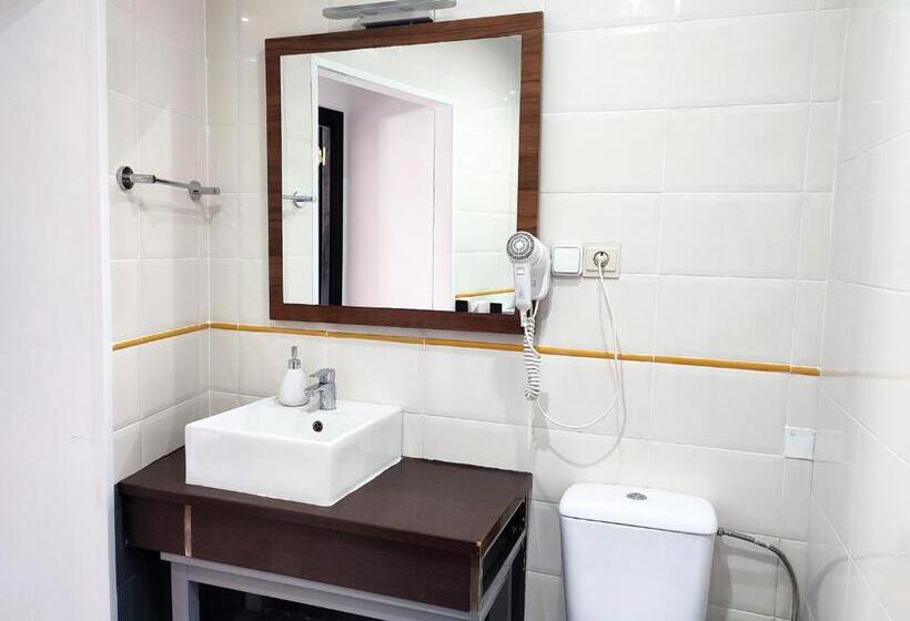 غرفة قياسية سرير كينج, Flats Friends Plaza De La Reina