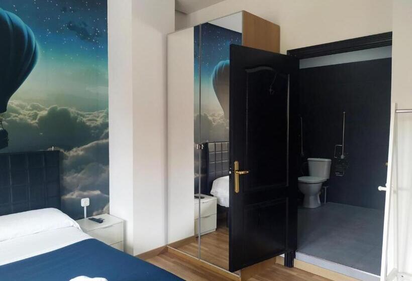 غرفة قياسية ذات إطلالة, Flats Friends Plaza De La Reina