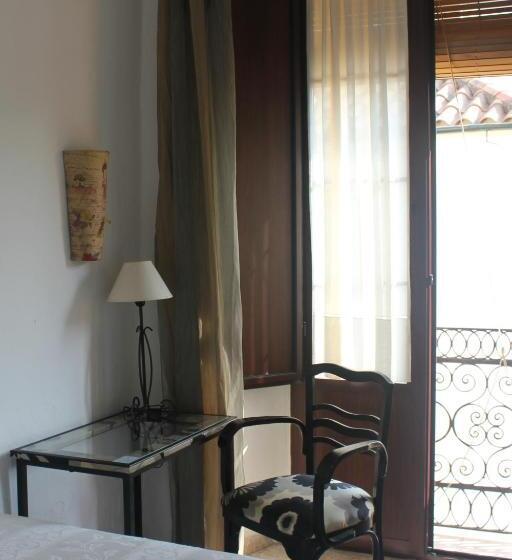 اتاق استاندارد یک نفره, Pension El Portillo