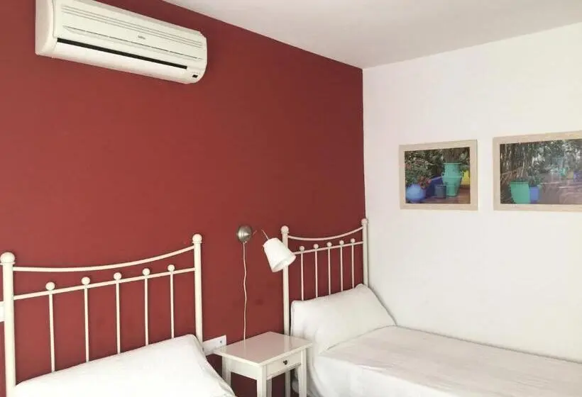 スタンダードルーム, Hostal Monteluna