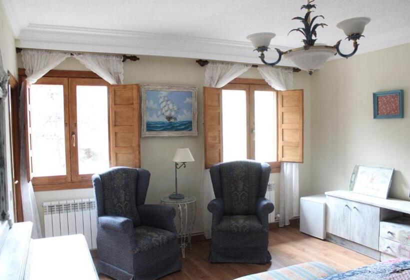 수피리어 룸, Hostal Restaurante Fogón De Gredos