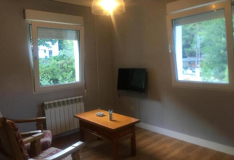 דירה בת חדר שינה 1 עם נוף, Hostal Restaurante Fogón De Gredos