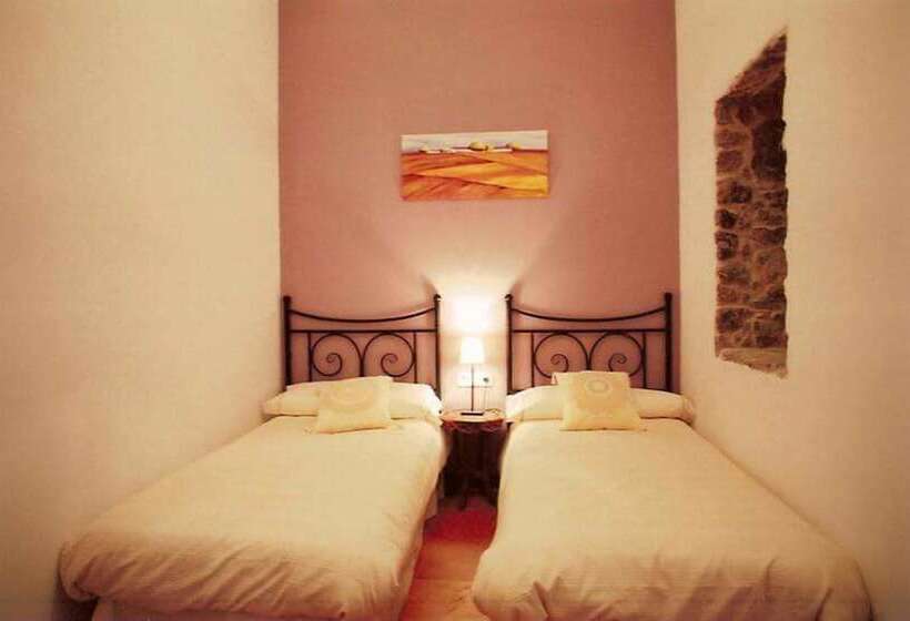 منزل 3 غرف نوم, Casa Rural La Llave De Miraflores