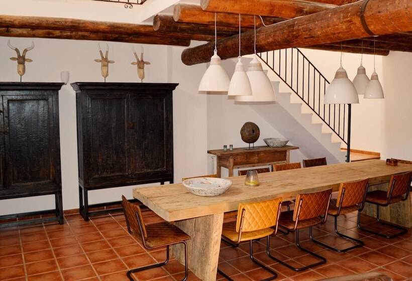 Дом 3 Спальни, Benali