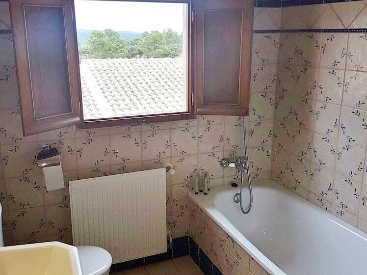 Дом 4 Спальни, Benali