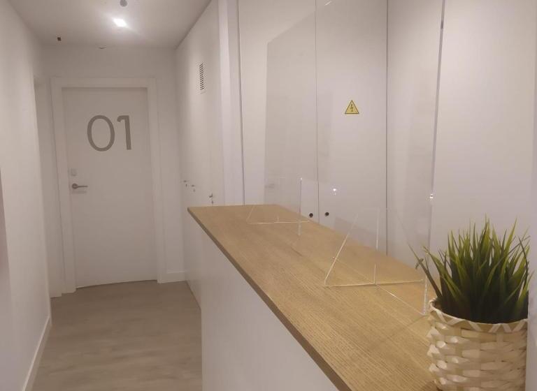 غرفة قياسية مزوَّدة بشُرفة, Pensión Sarriegi