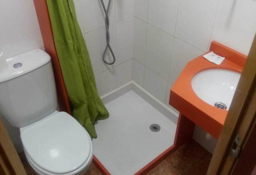 غرفة قياسية, Pension Segura