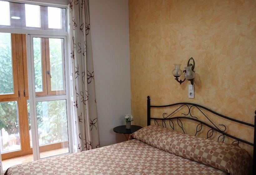 غرفة قياسية, Pension Segura