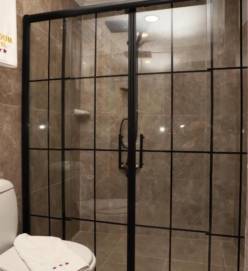 اتاق لوکس, Buldum Otel