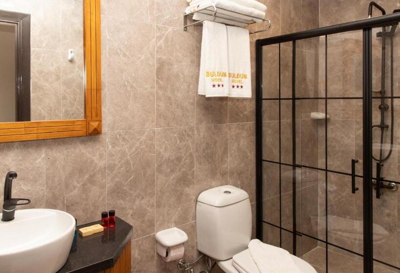 اتاق لوکس, Buldum Otel