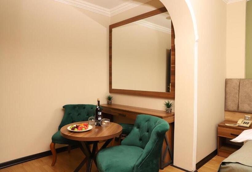 اتاق لوکس, Buldum Otel