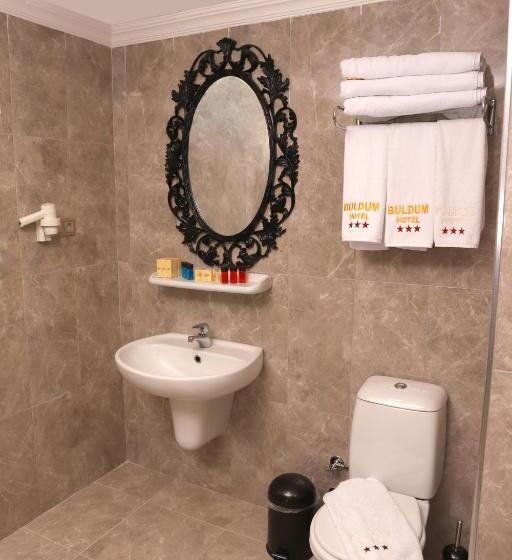 اتاق استاندارد سه نفره, Buldum Otel