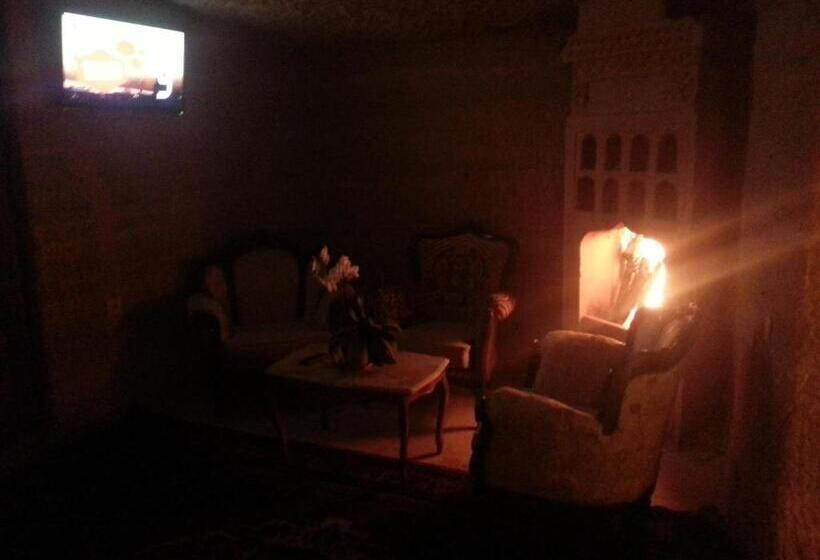 디럭스 스위트, Family Cave Suite