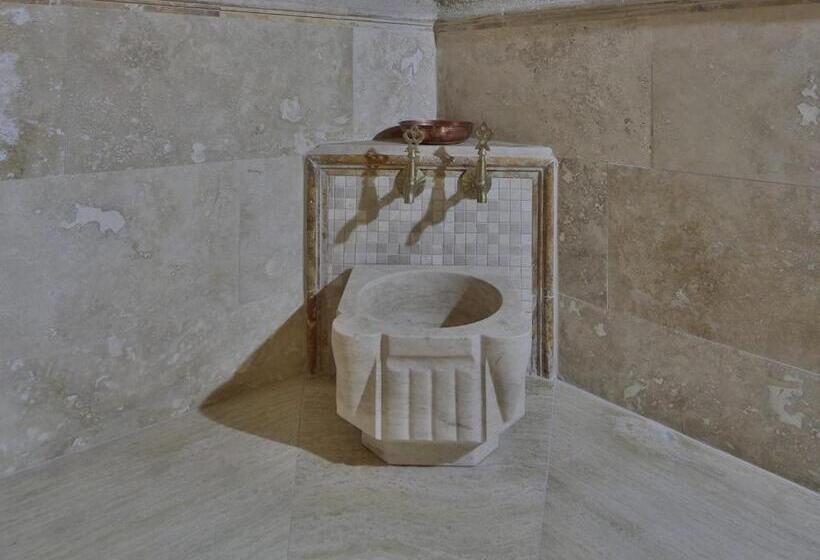 اتاق لوکس سه تخته, Family Cave Suite