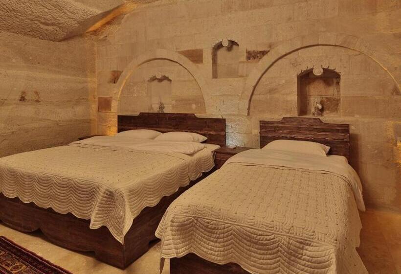 اتاق لوکس سه تخته, Family Cave Suite