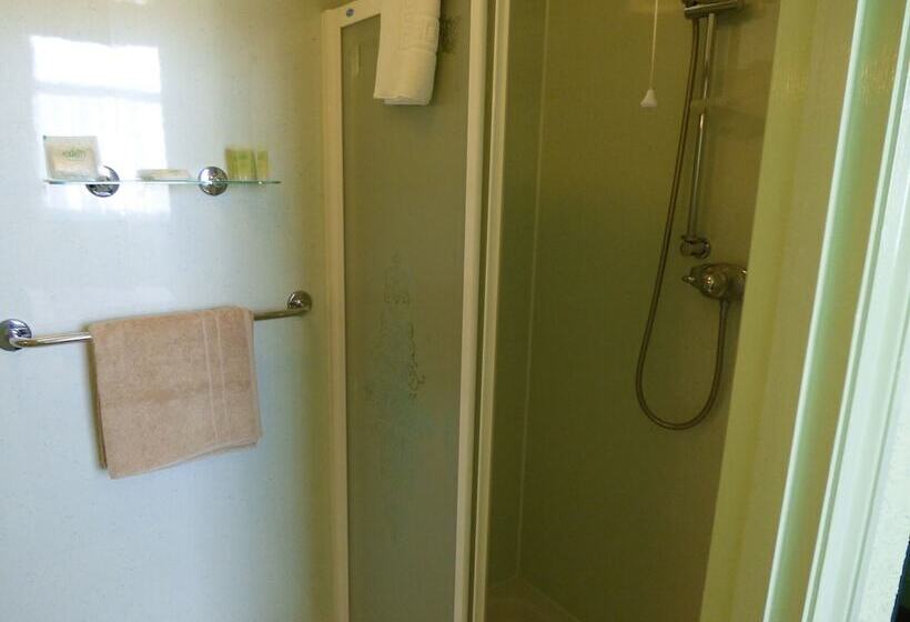 اتاق استاندارد, The Southcliff