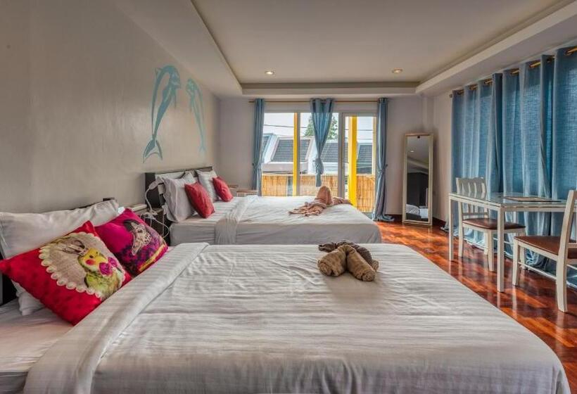 חדר סטנדרט לשלושה עם מרפסת, Lemon Loft Boutique Room