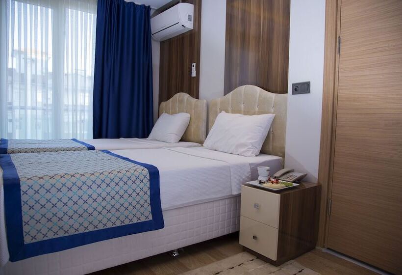 スタンダードトリプルルーム, Safran City Hotel&spa Cafe&bar