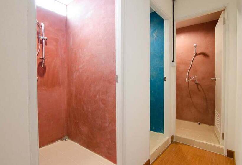 اتاق استاندارد, We Pakchong Hostel