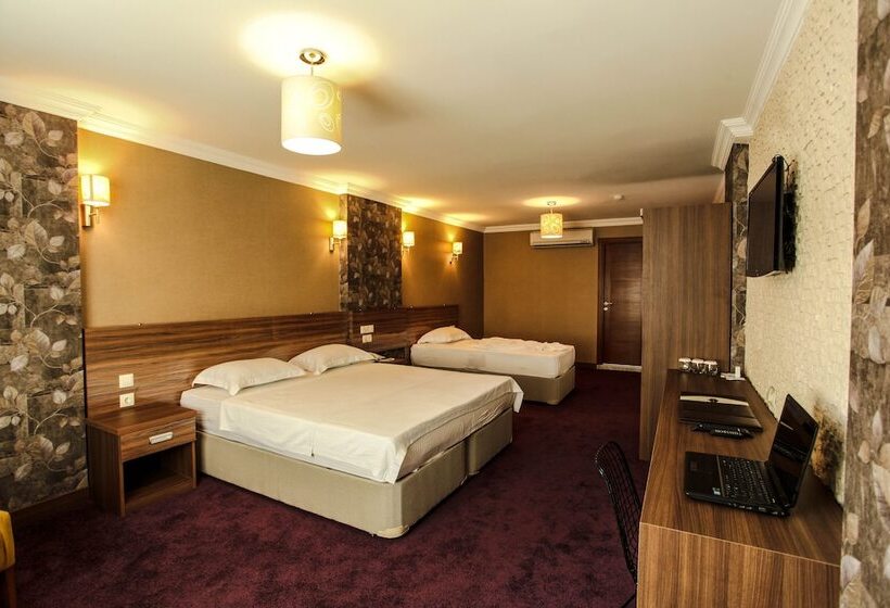 חדר סטנדרט לשלושה, Grand Akçalı Otel