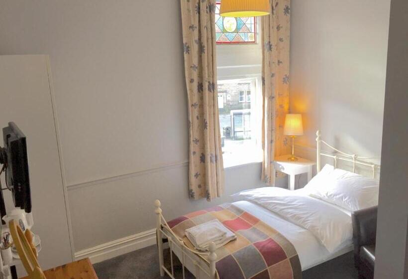 اتاق عادی یک تخته, The Red Lion