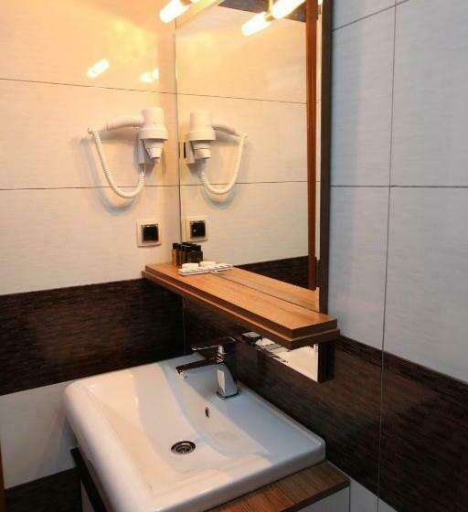 Номер Стандарт Трехместный, Grand Akçalı Otel