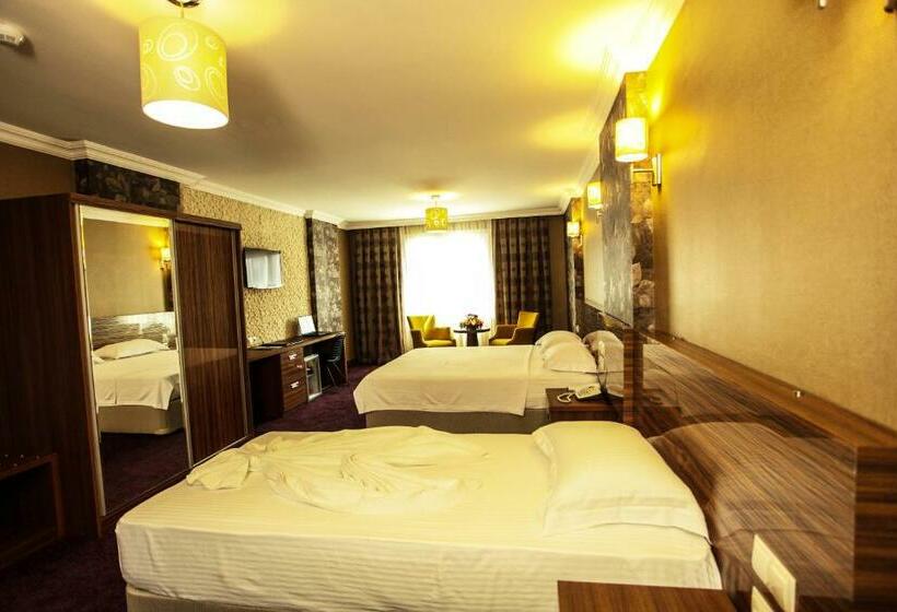 חדר סטנדרט לשלושה, Grand Akçalı Otel