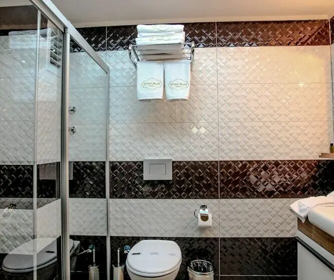 スタンダードシングルルーム, Grand Akçalı Otel