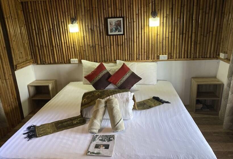 בקתה סטנדרטית עם נוף לים, Majestic Sea View Resort