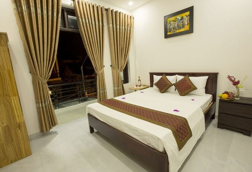 اتاق لوکس با بالکن, Golden Bee Homestay