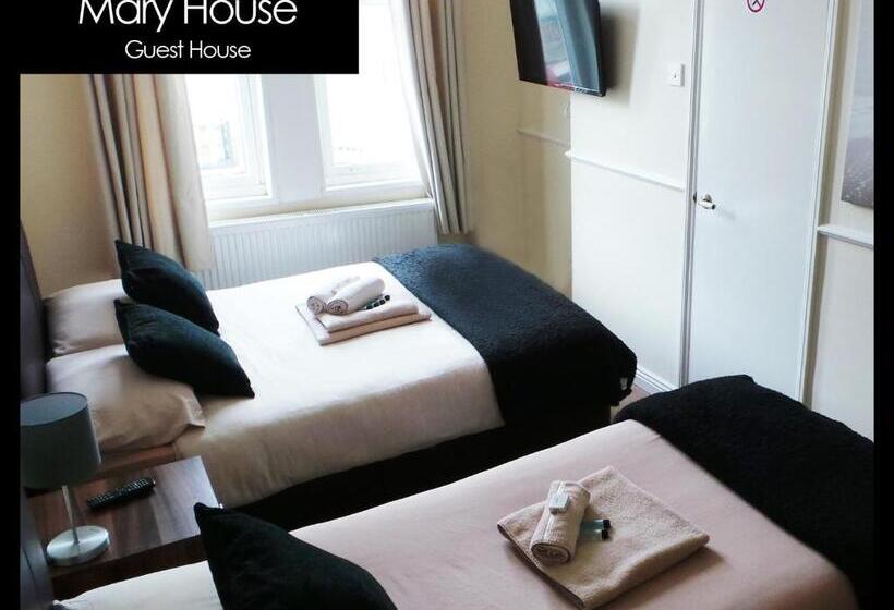 חדר סטנדרט לשלושה, Mary House 46