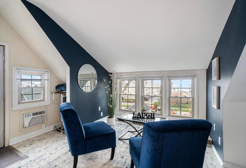 جناح سرير كينج, Waters View Inn