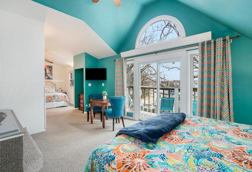 جناح ديلوكس, Waters View Inn