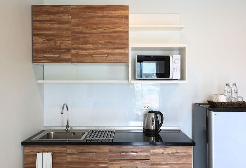 家庭间, Sukh Serviced Apartment