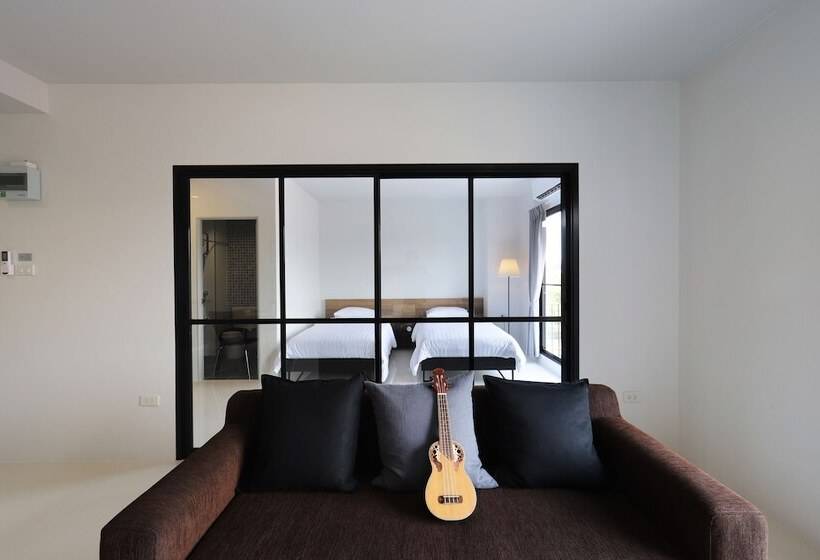 家庭间, Sukh Serviced Apartment