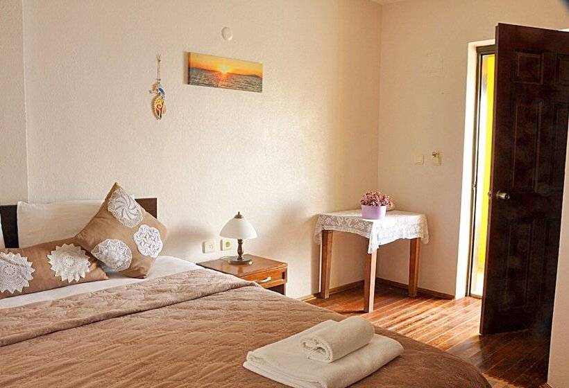 اتاق لوکس, Yasu Tenedos