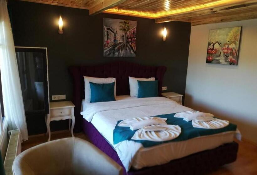 Номер Стандарт с Балконом, Alesta Butik Otel