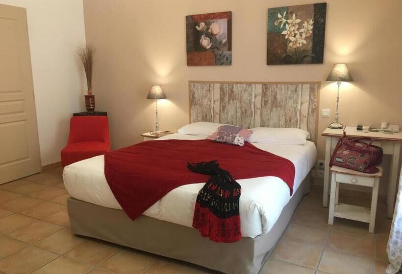 Comfort room with terrace, Les Ambres