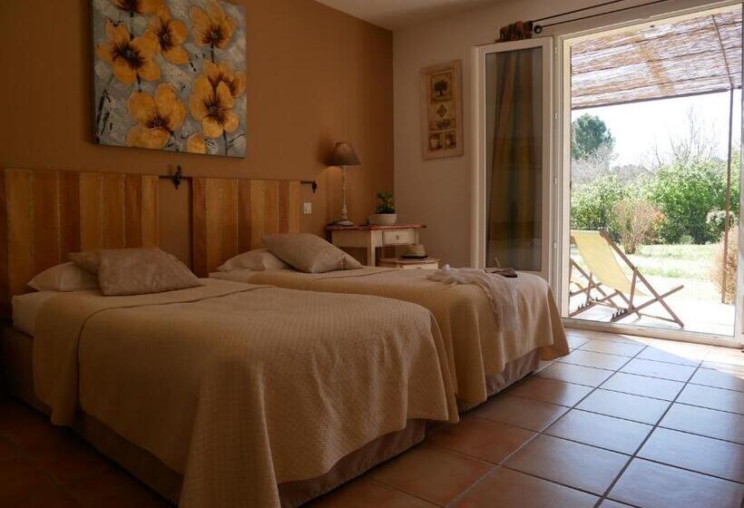 Comfort room with terrace, Les Ambres