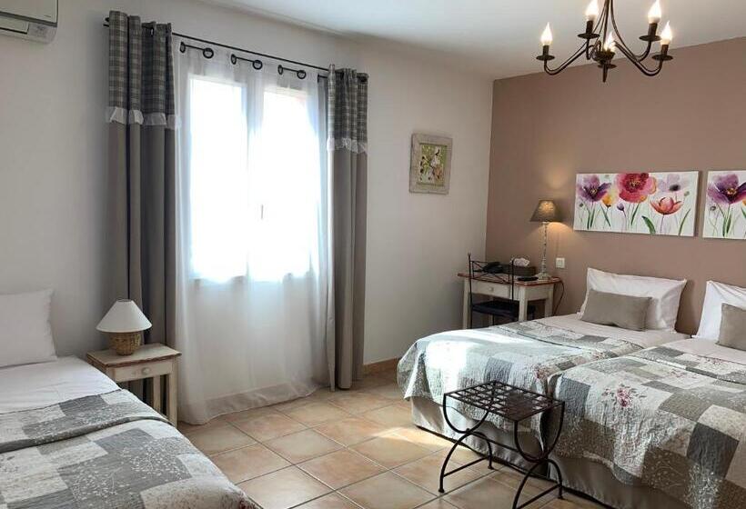 スタンダードトリプルルーム, Les Ambres