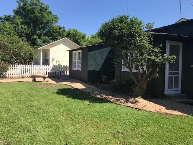 جناح غرفتين نوم, Riverboat Bed & Breakfast