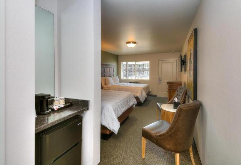 اتاق استاندارد, Roosevelt Hotel Yellowstone