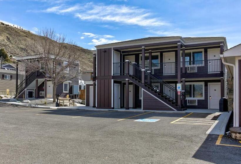اتاق استاندارد, Roosevelt Hotel Yellowstone