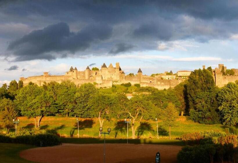 Номер Стандарт, Carcassonne Guest House